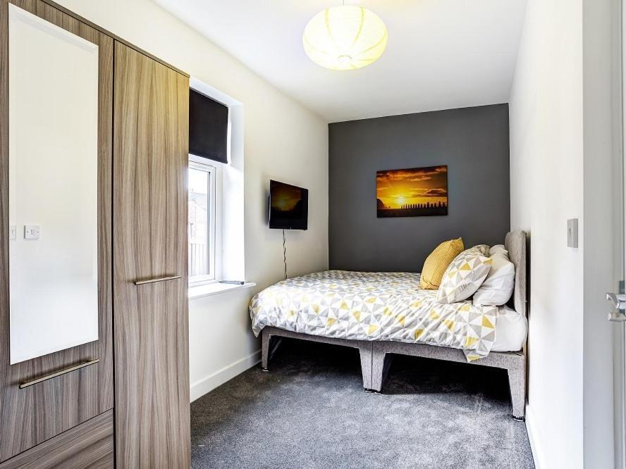 Townhouse Plus @ 166 Edleston Road Crewe Dış mekan fotoğraf